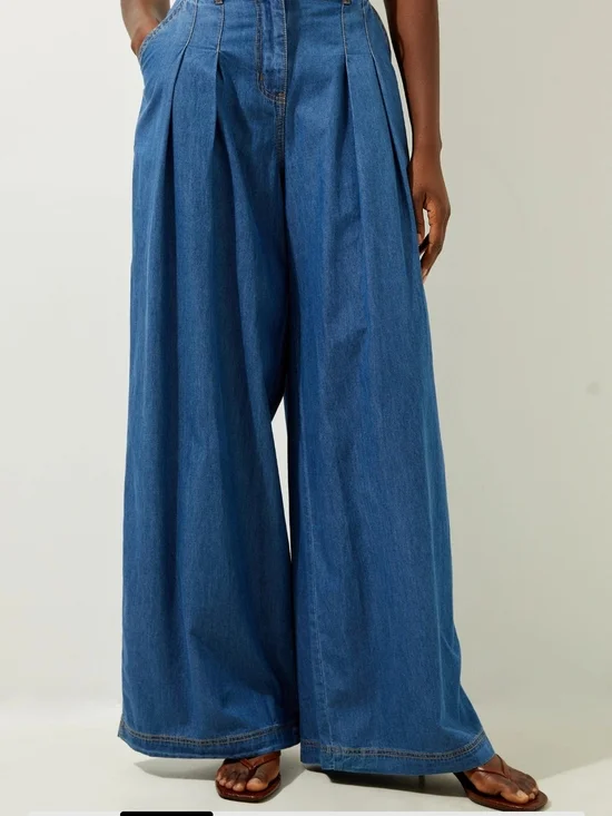 Karen Millen Tailored Chambray Denim Wide Leg Pleated Trousers - Picture 2 of 8